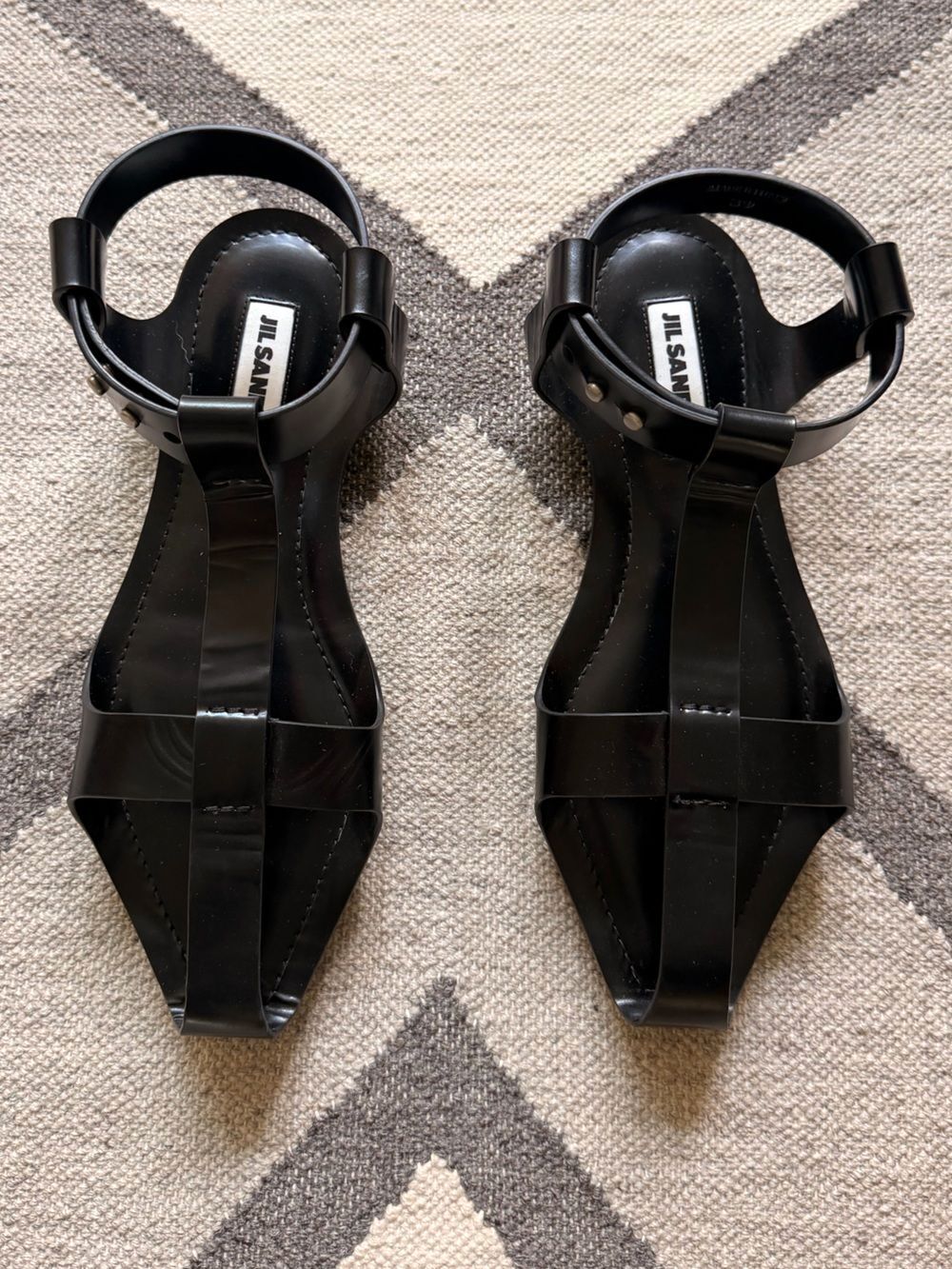 JIL SANDER Cool Girl Glossy Black Leather Chic Gladiator Sandals 39 NEW $950!!